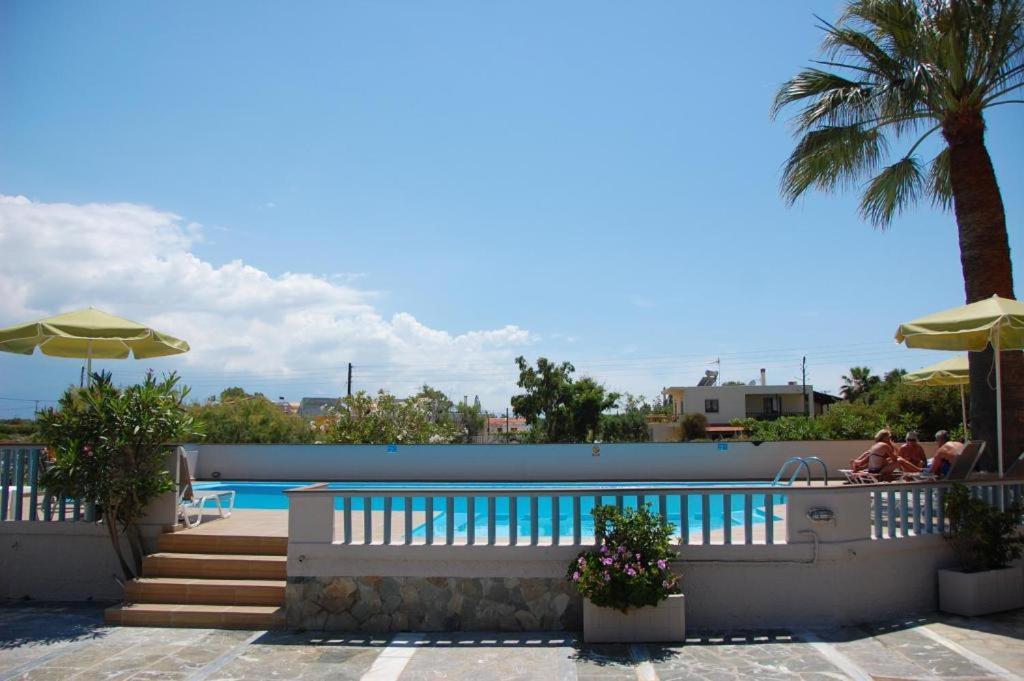 Cathrin Suites Stavrós Exterior foto